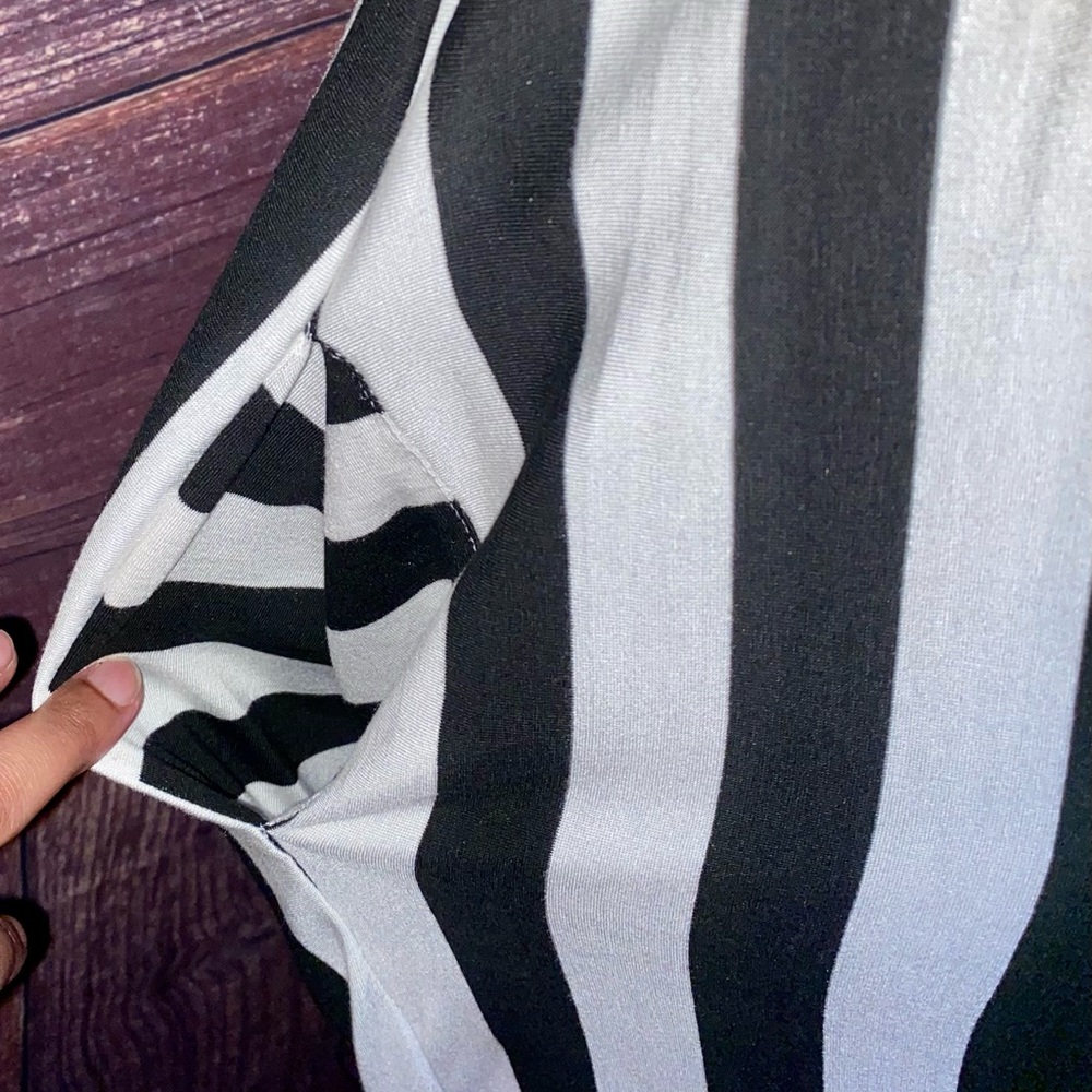 Short Sleeve Stripe Midi Dress - Picture 6 of 7